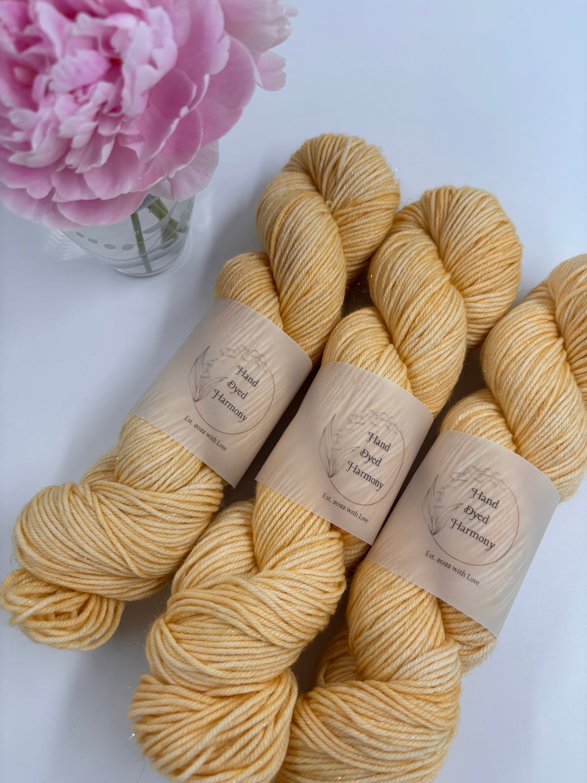 Gold sparkle DK